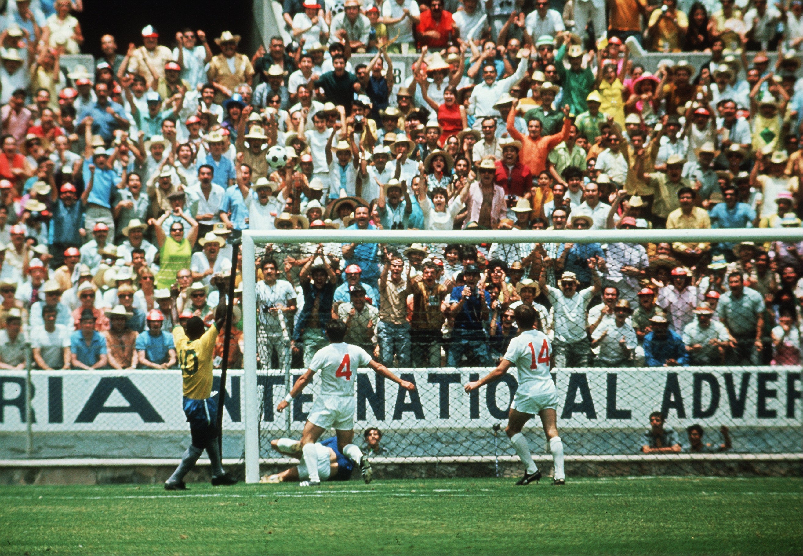 Gordon Banks- The Greatest Save 